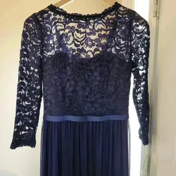 NWT David's Bridal Long Lace Mesh Mother Of The Bride Dress, Size 4 - Picture 3 of 10